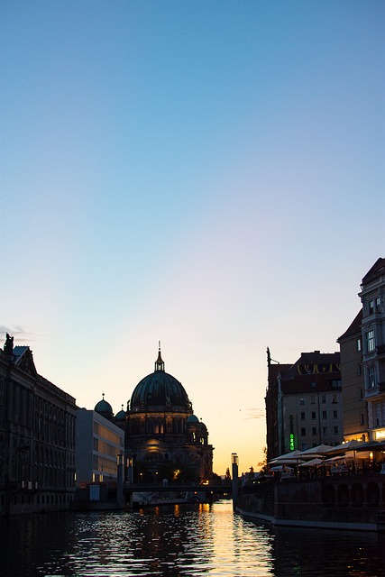 Intelligente LED-Beleuchtungssteuerung in Berliner Altbauwohnung